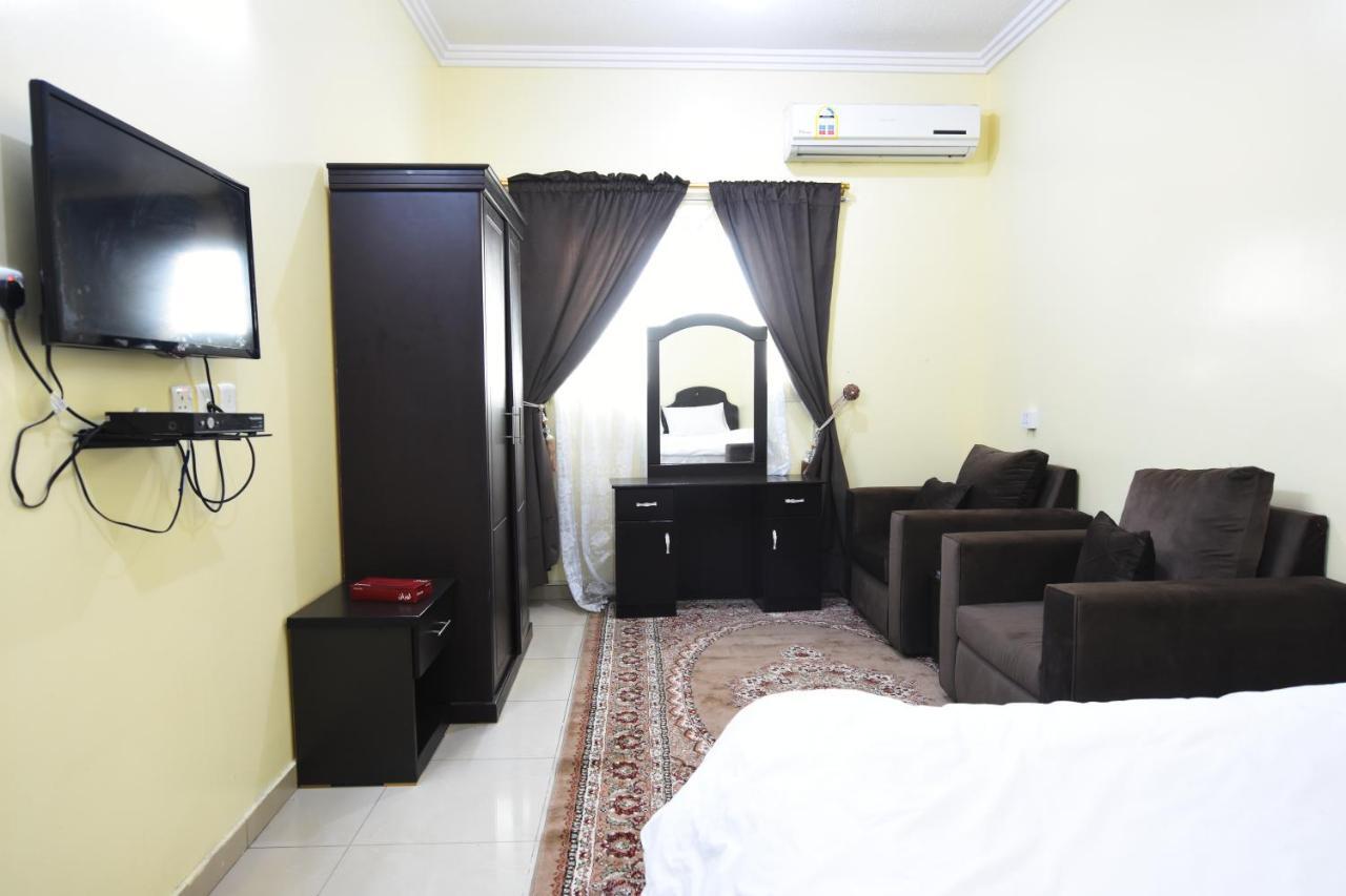 Al Eairy Apartments - Hail 3 Buitenkant foto